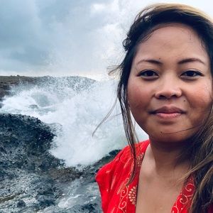 Meet your Posher, Corrie